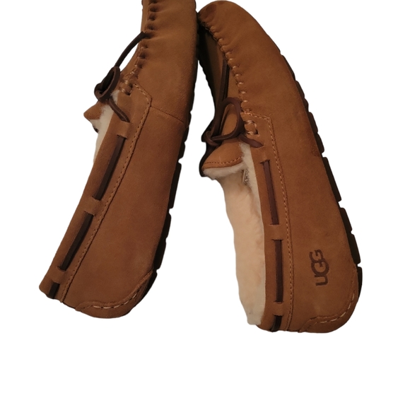 Authentic Ugg Loafers sz. 7 - Picture 2 of 10